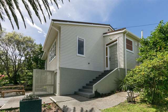 10 Wavell Street Karori_1