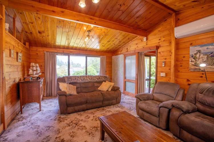 32 Old Station Road Ohakune_5