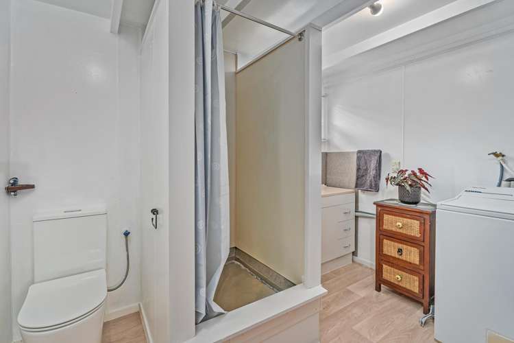 3 Crown Reef Pauanui_21