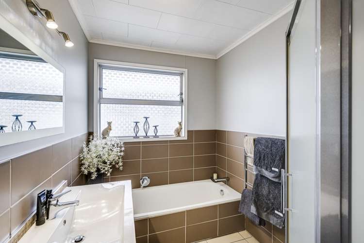 26 Surrey Street Taradale_15