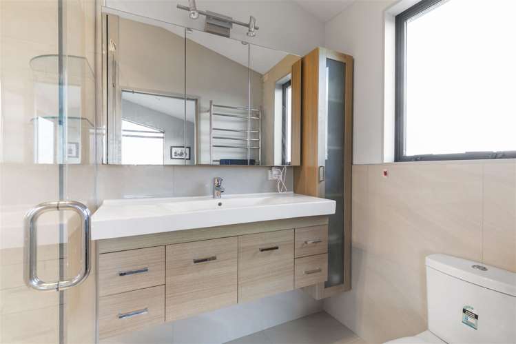 161 Broomfields Road Whitford_15