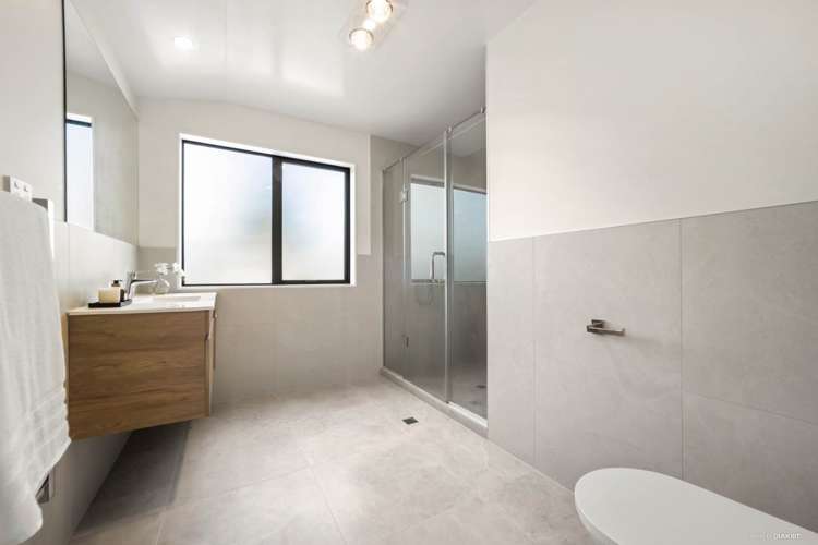 16F Sheridan Drive New Lynn_10