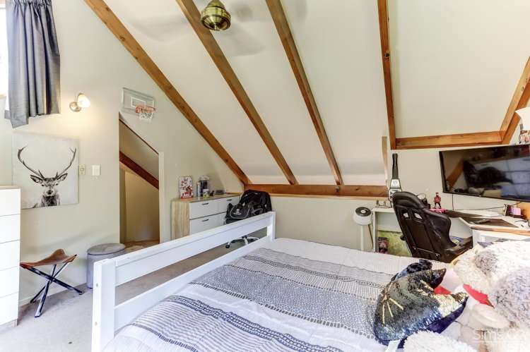 235 No 2 Line Okoia_30