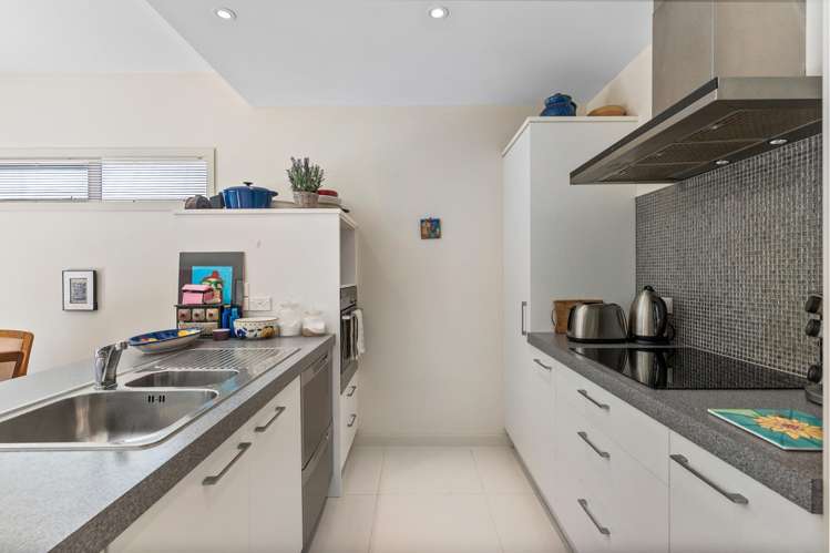 6/36 Makara Road Karori_3