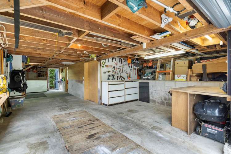 32 Beswick Place Birkdale_14