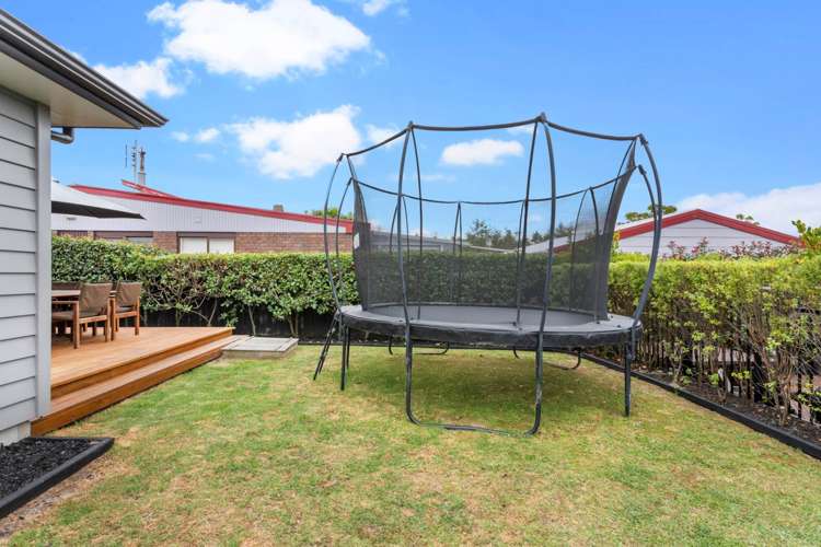 81 Station Road Huapai_19