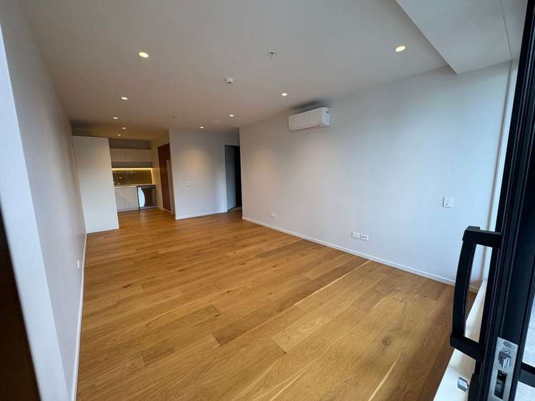 410R/11 Spring street Onehunga_2