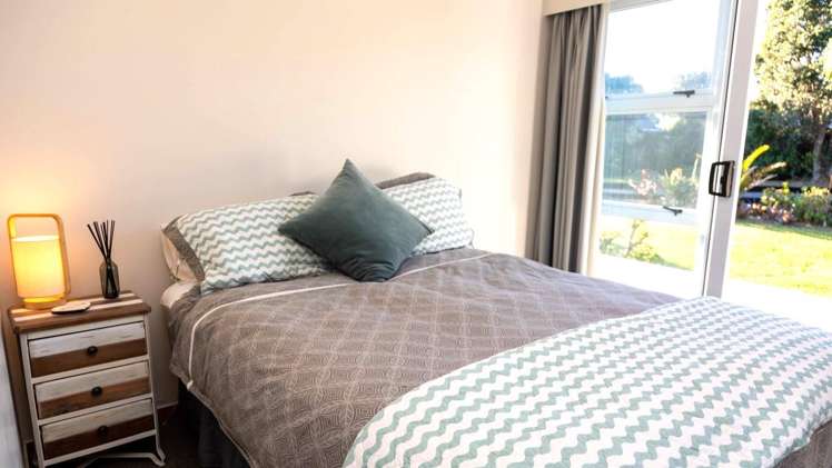 205 Kenwood Drive Matarangi_10