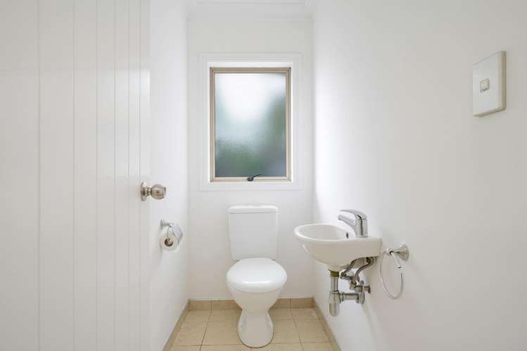 24 Sapperton Drive Henderson_18