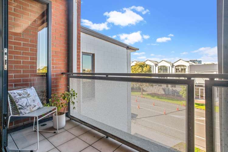 6/21 Williamson Avenue Grey Lynn_6