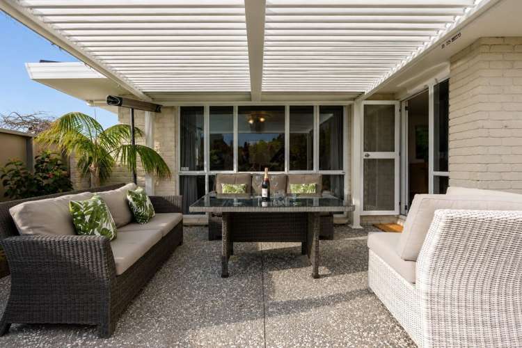 2 Fern Grove Taradale_22
