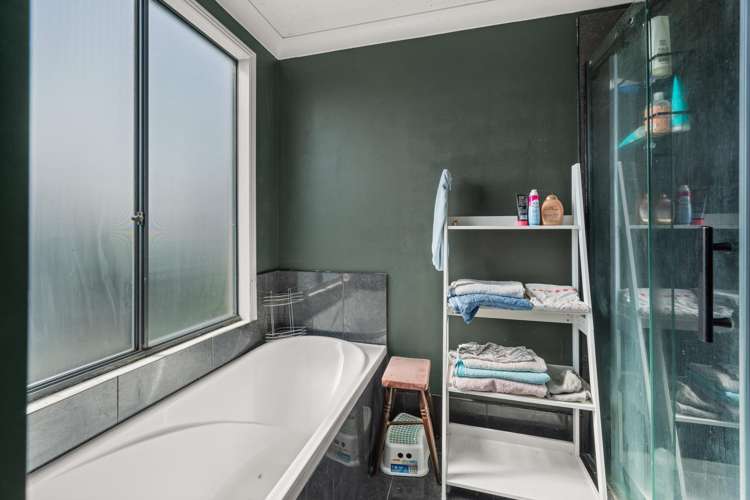 26 Lamia Grove Papamoa_24