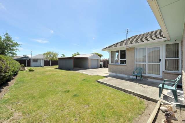 16 Carters Road Aranui_2