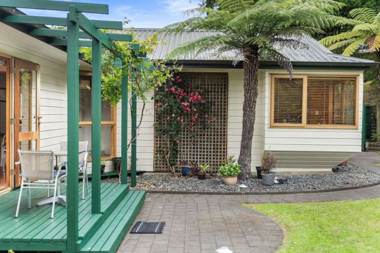 305 Hill Road The Gardens_23