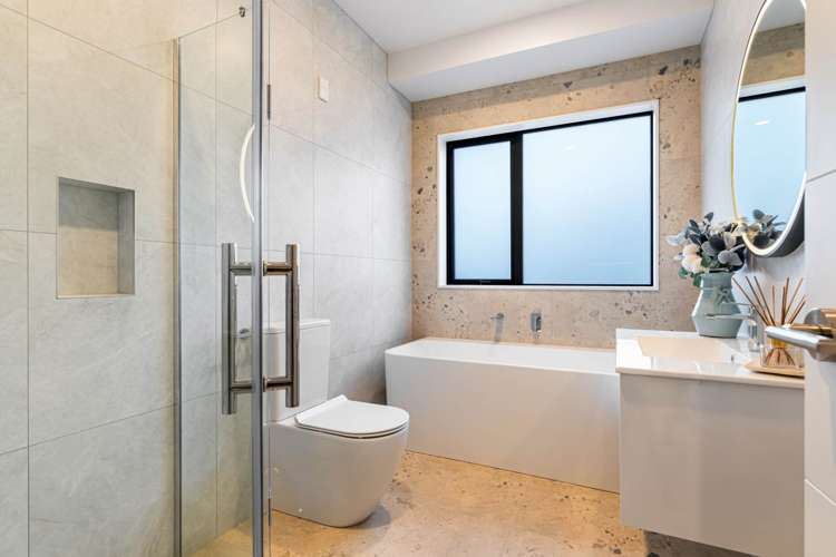 49 Tipu Crescent Wainui_11