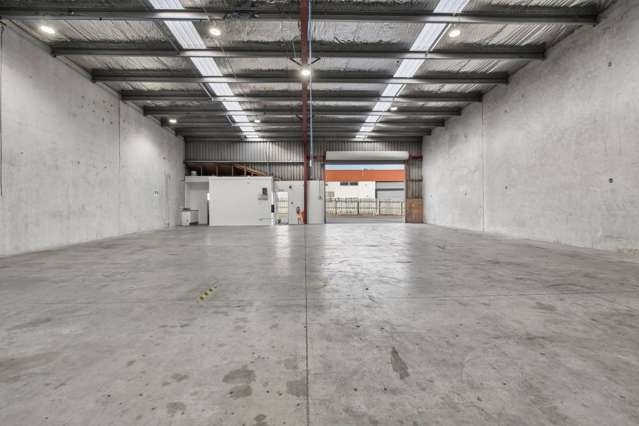 Freehold Industrial - ready to occupy!