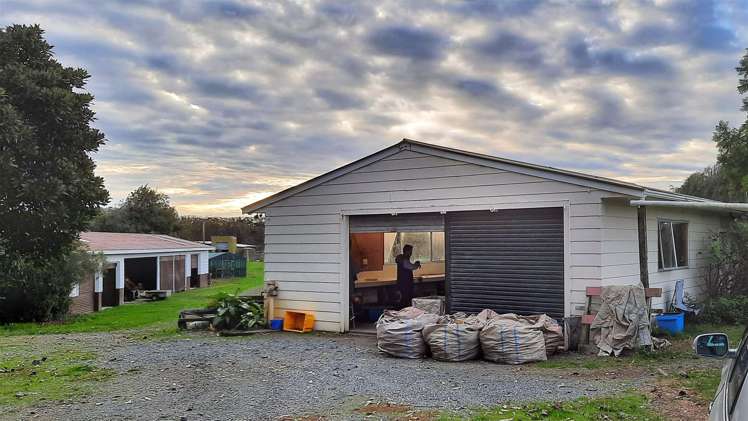 74 Okahukura Road Tapora_22