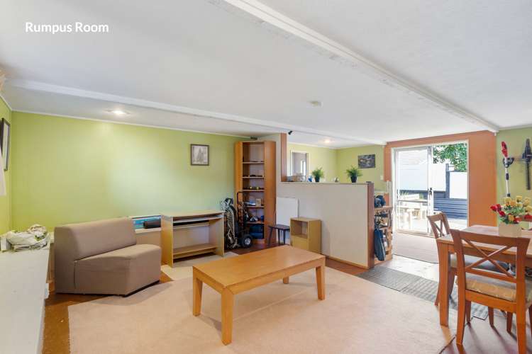 1/6 Torbay Heights Torbay_12