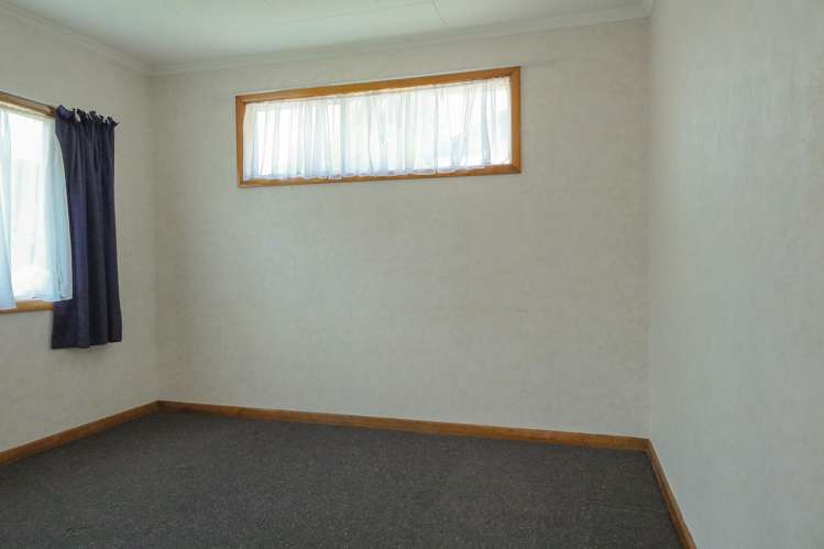 1 Ross Street Dunollie_22