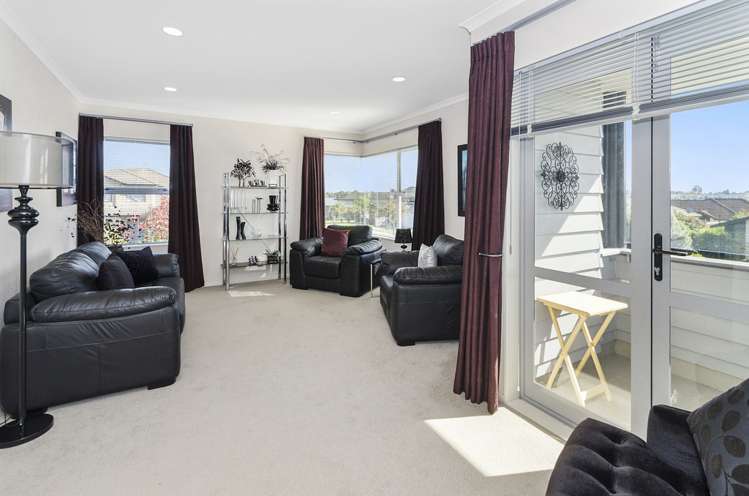 44 Aberdeen Crescent Wattle Downs_8