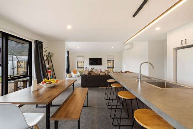 17 Cheviot Street, Hanley's Farm Jacks Point_4