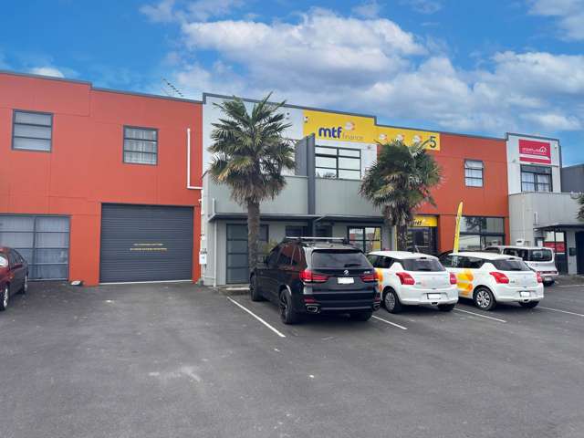 LIVE AND WORK IN MANUKAU - MOTIVATED LANDLORD