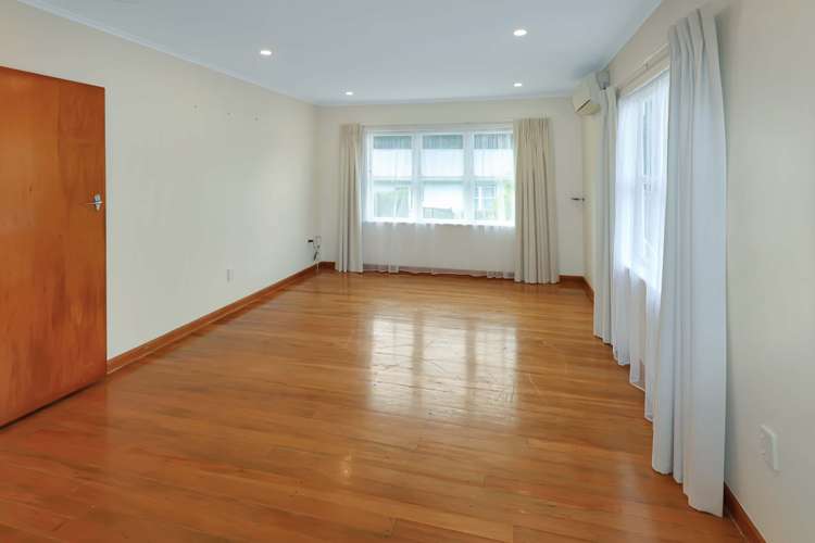 1/16B Redwood Avenue 11538_5