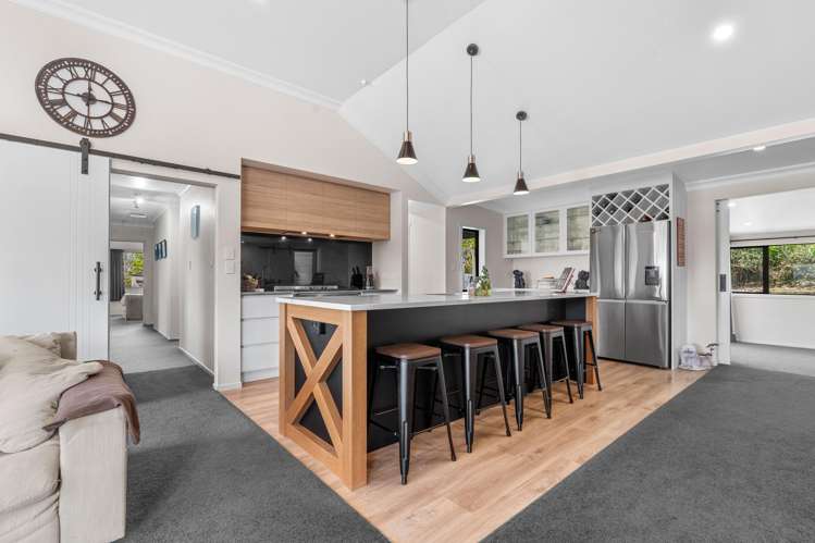 17 Nikau Heights Lansdowne_1