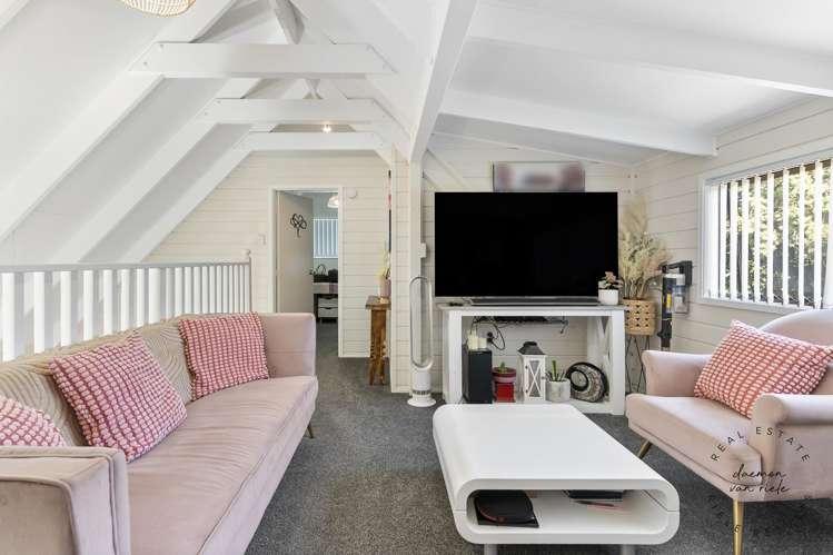 13 Blanes Road Weymouth_4