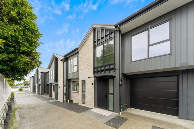 2D Coronation Street Belmont_12