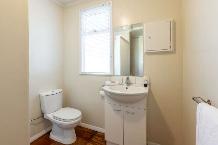 705 Avenue Road West Saint Leonards_13