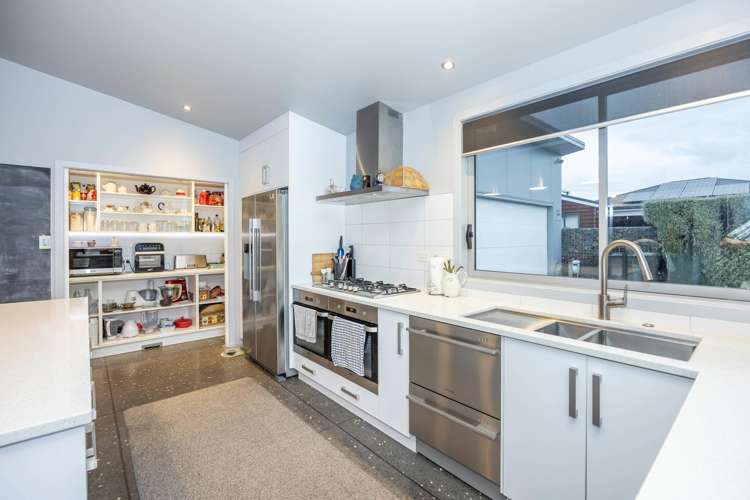 436 Fraser Street_5