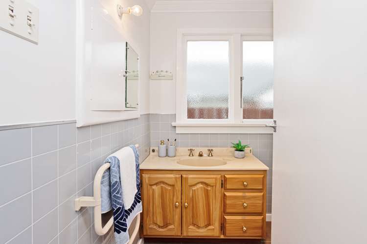 89 Thames Street Avenal_17