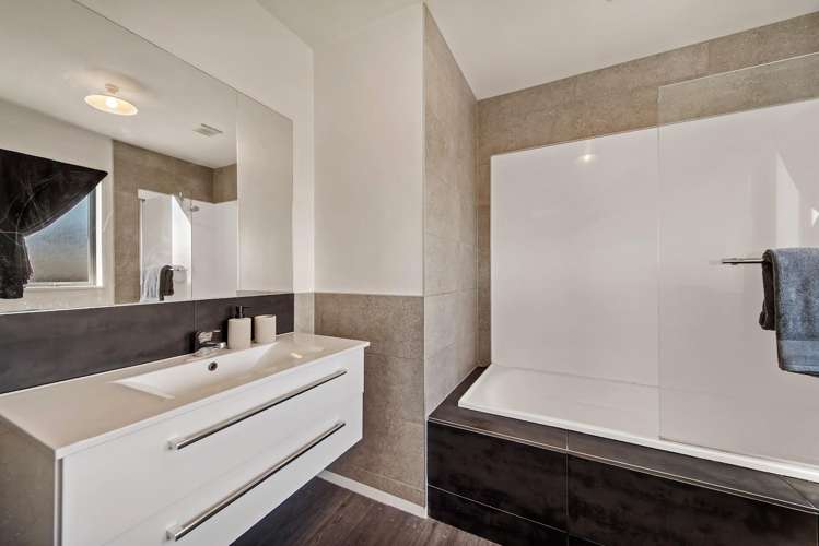 Unit 2/65 Kuaka Crescent Bromley_15