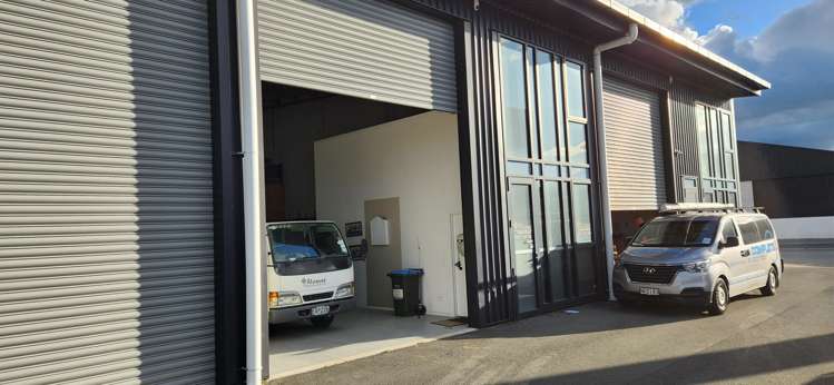 Unit 2, 25 Maru Street Mount Maunganui_1