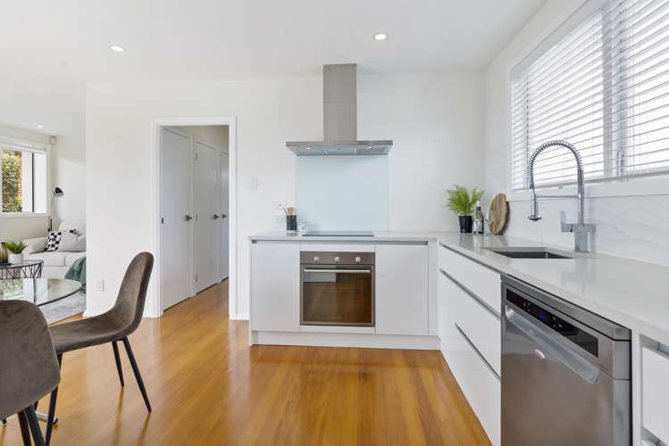 1/51 Uxbridge Road Mellons Bay_3