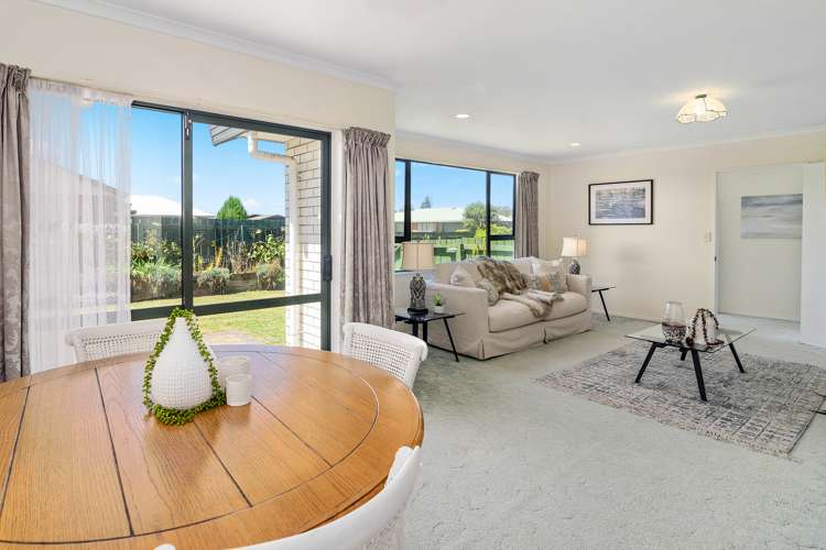 5 Ashmore Place Fairy Springs_6