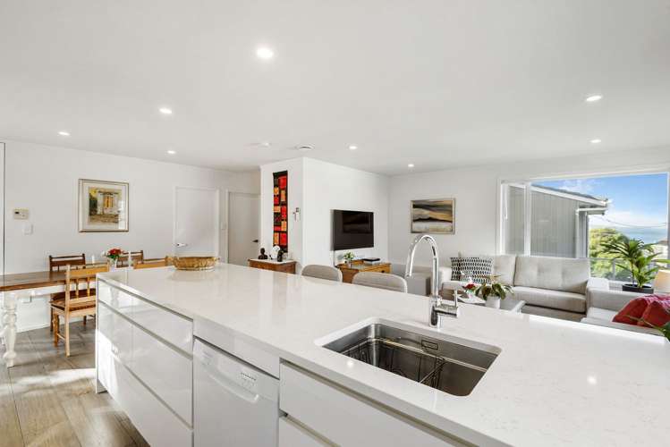 28b Beach Road Manly_14