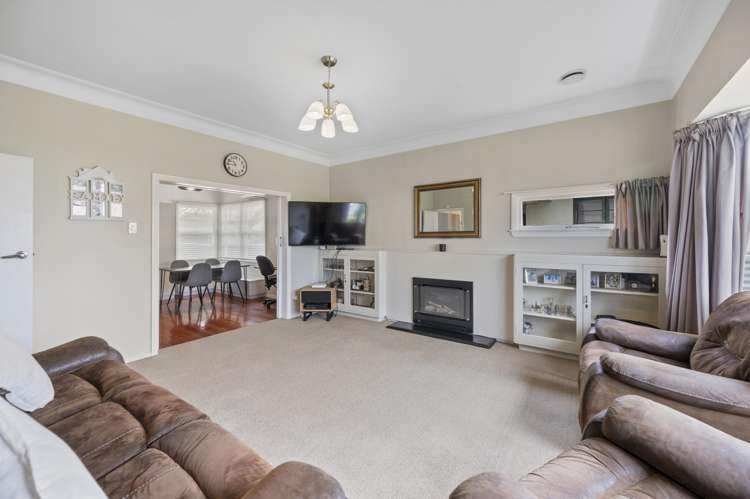 507 Frederick Street West Mahora_2