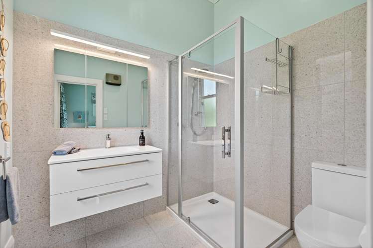 503 King Street South Hastings_13