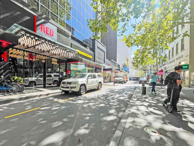 Shop D/33 Lorne Street City Centre_12