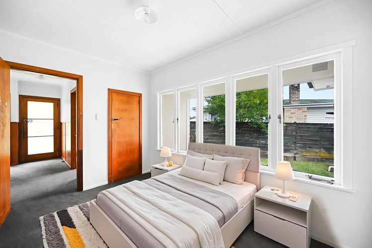 16 Keats Crescent Enderley_6