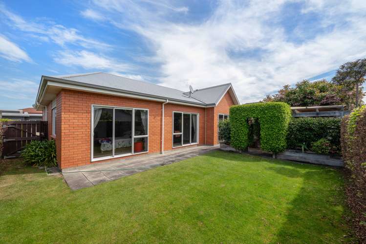 11 Roussel Place Springlands_26