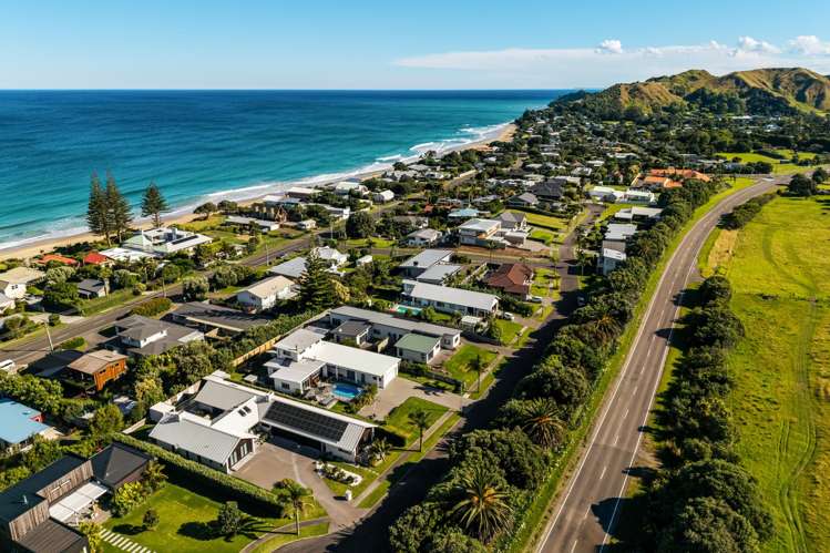 11 Beach Cove Wainui_5