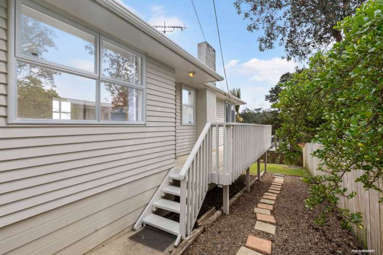 1/50 Elliott Avenue Bayview_13