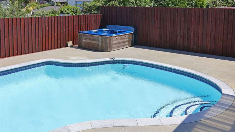 13 Taitua Drive Te Atatu South_25