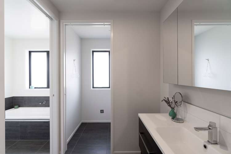 24 Bonecrusher Street Lincoln_13