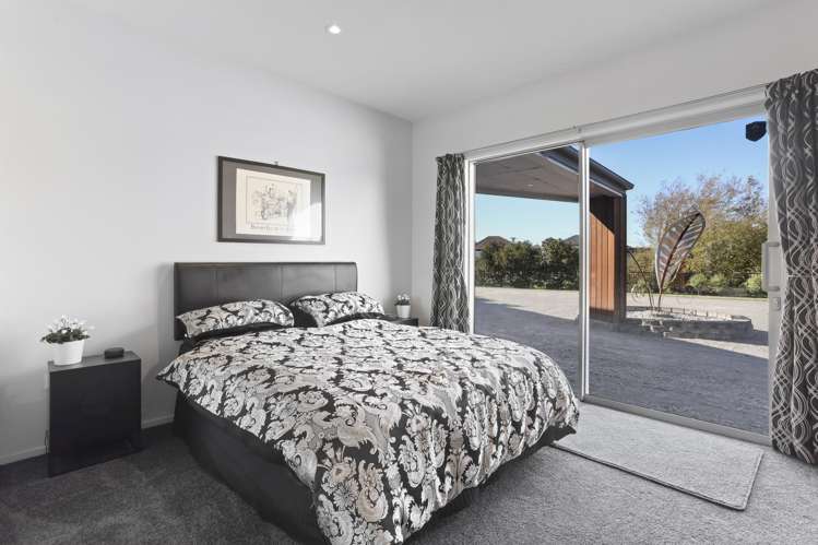 25A Greenhaven Drive Burwood_13