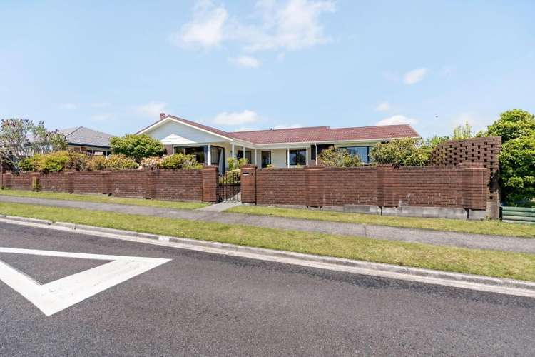 2 Argyle Place Highlands Park_15