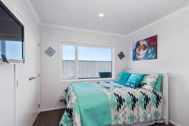 9 Broadcast Lane Rangatira Park_7